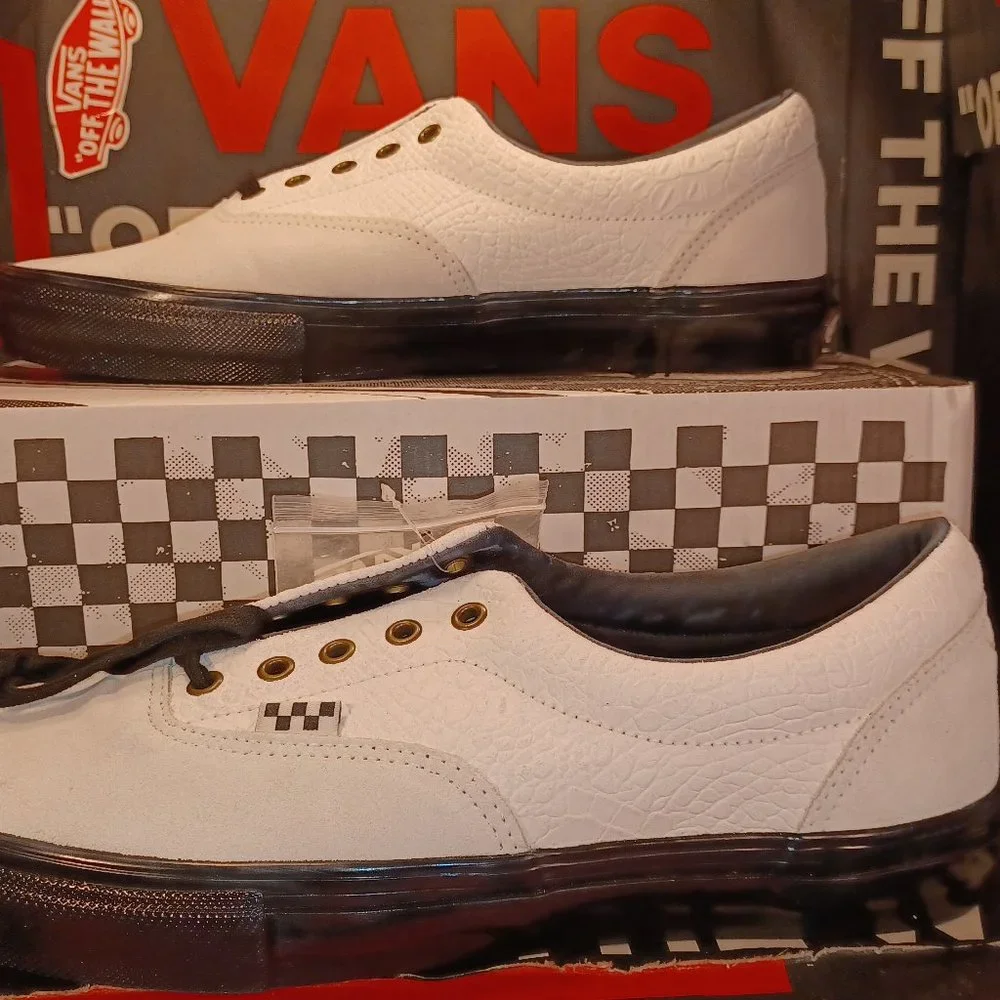 Vans Men's 3.5/Women's 5 Skate Era Breana Geering Marshmallow Black VN0A5FC93LB